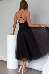 Smitten Sweetheart Neckline Chiffon Midi Dress Black