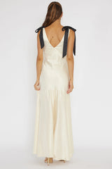 New York Minute Bow Shoulder Dress Oyster