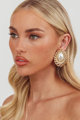 Nailah Pearl Cabochon Earrings Gold/Pearl